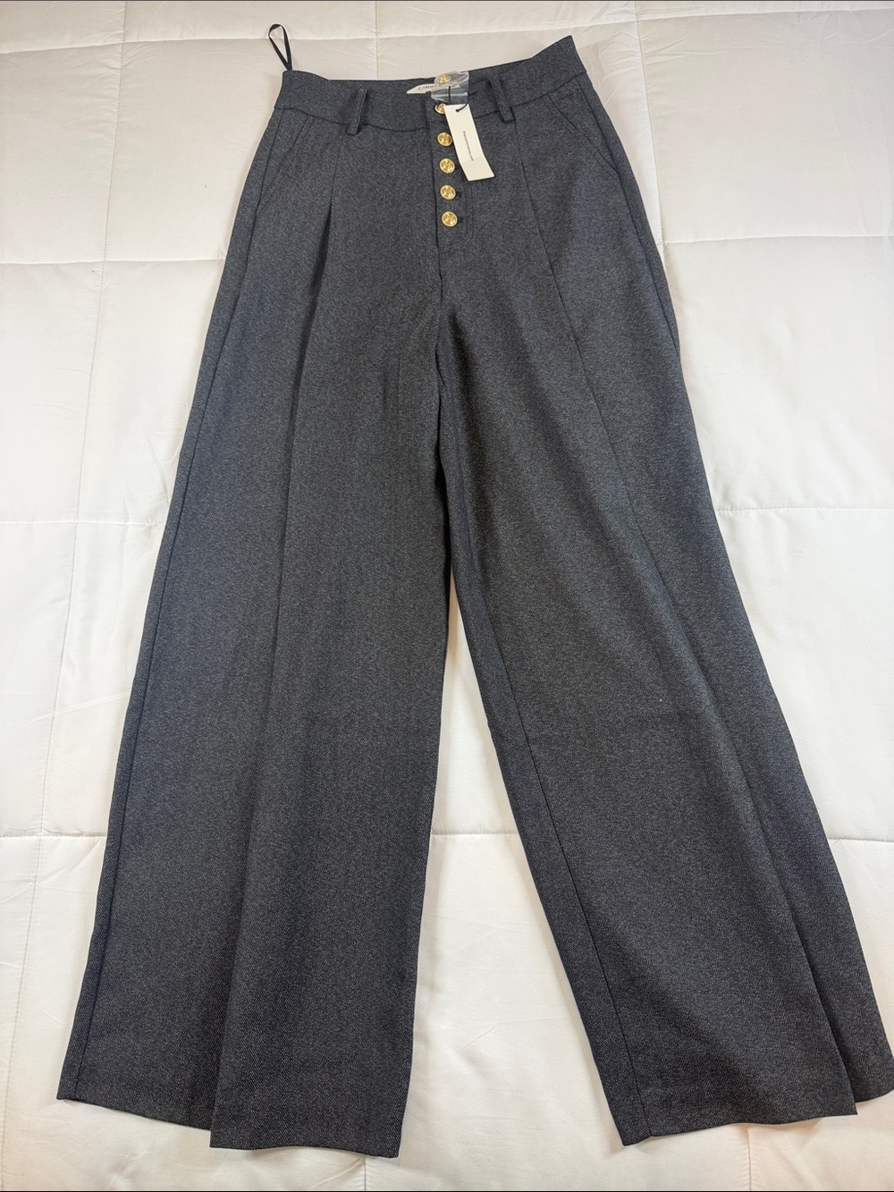New Women’s Commense Tweed Pleated Front Wide-Leg Button-Front in Charcoal. S
